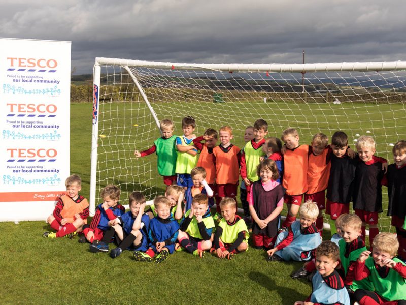 Holmfirth Town Juniors receive £2k Tesco award to help with coaching and fitness programme.