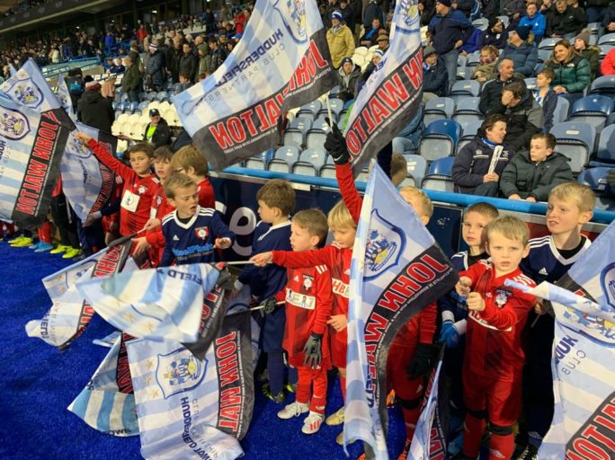 Under 8’s and 9’s provide Guard of Honour at Huddersfield Town